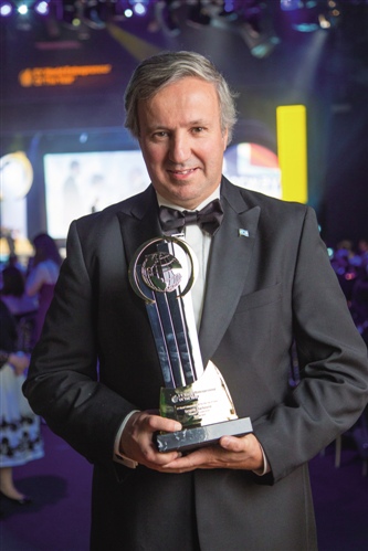 本報(bào)記者 李關(guān)云 慕麗潔 蒙特卡羅、上海報(bào)道