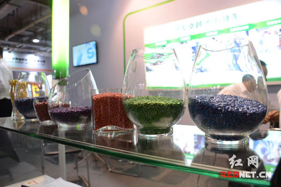 全國(guó)種子雙交會(huì)開(kāi)幕 800個(gè)新品種亮相長(zhǎng)沙