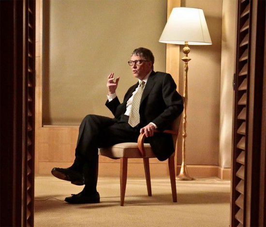 另外，他還在接受另一家媒體采訪時(shí)闡述，雖然GMO的安全問(wèn)題必須要嚴(yán)格遵守，但這不能成為第三世界探尋農(nóng)業(yè)技術(shù)發(fā)展的絆腳石。蓋茨表示，中等收入國(guó)家是GMO的最大受眾體，例如巴西。雖然現(xiàn)在已有一小部分的農(nóng)民開(kāi)始種植轉(zhuǎn)基因大豆、棉花等農(nóng)作物，但蓋茨基金會(huì)的目標(biāo)是能夠大幅提升非洲農(nóng)作物的產(chǎn)能。