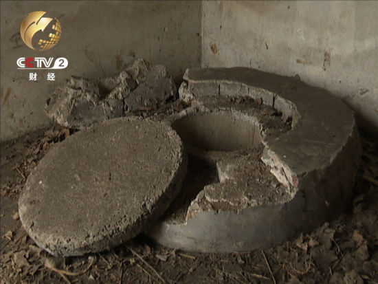 央視曝河南投資1600萬(wàn)農(nóng)田水利設(shè)施成擺設(shè) 沒(méi)通過(guò)水(圖)