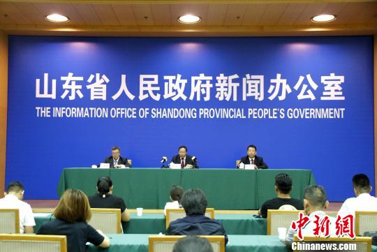 產(chǎn)糧大省山東近5800萬(wàn)畝小麥?zhǔn)崭钔瓿? complete=