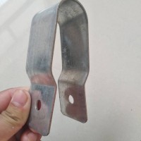 供應大棚橢圓管夾箍廠家批發(fā)大棚管卡子